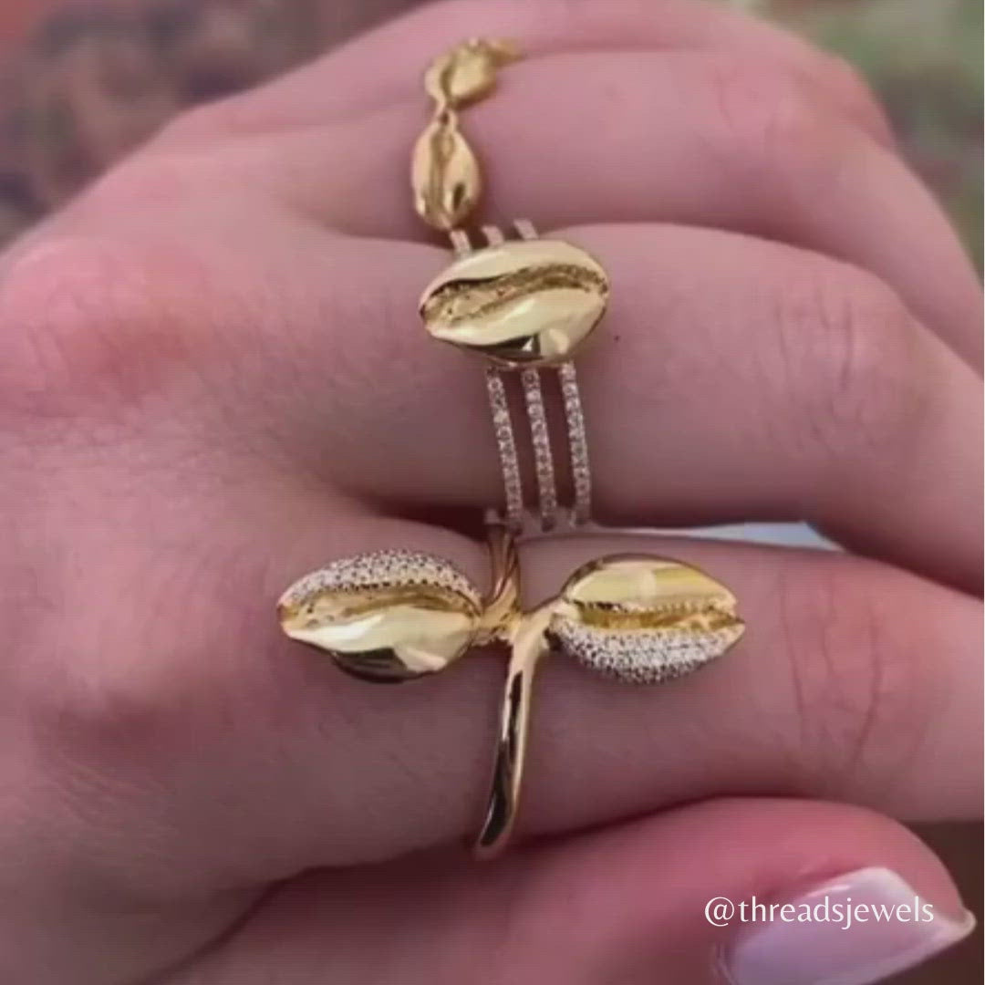 Le Cauri Endiamanté Gold Triple Shell Band Ring