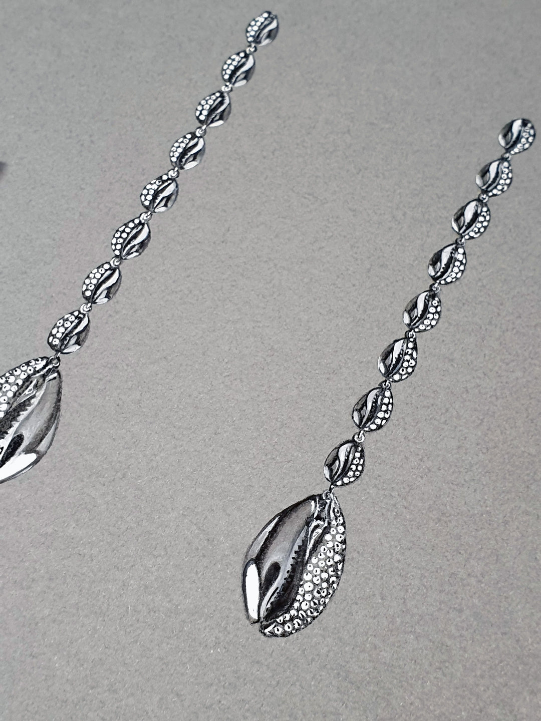 Le Cauri Endiamanté Diamond Pendant Earrings earrings ALMASIKA