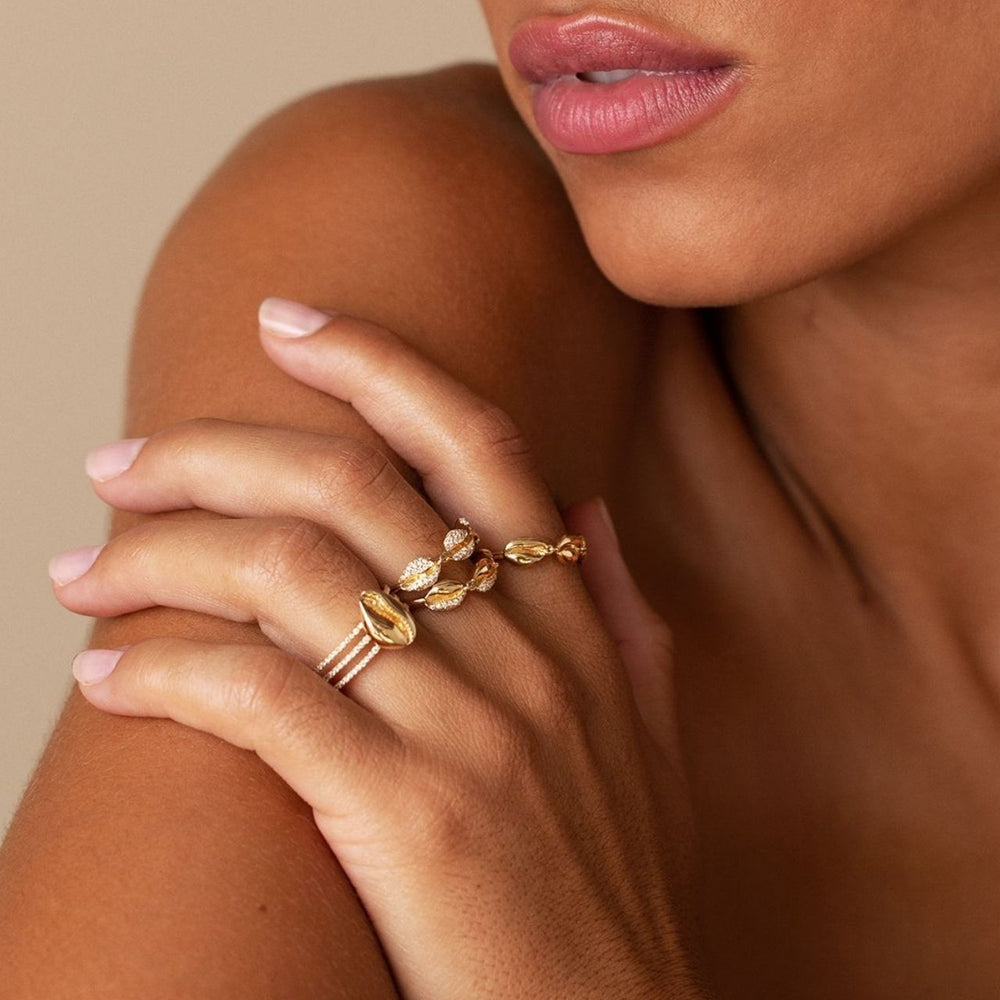 LE CAURI ENDIAMANTÉ - Pave Triple Shell Band Ring Ring ALMASIKA