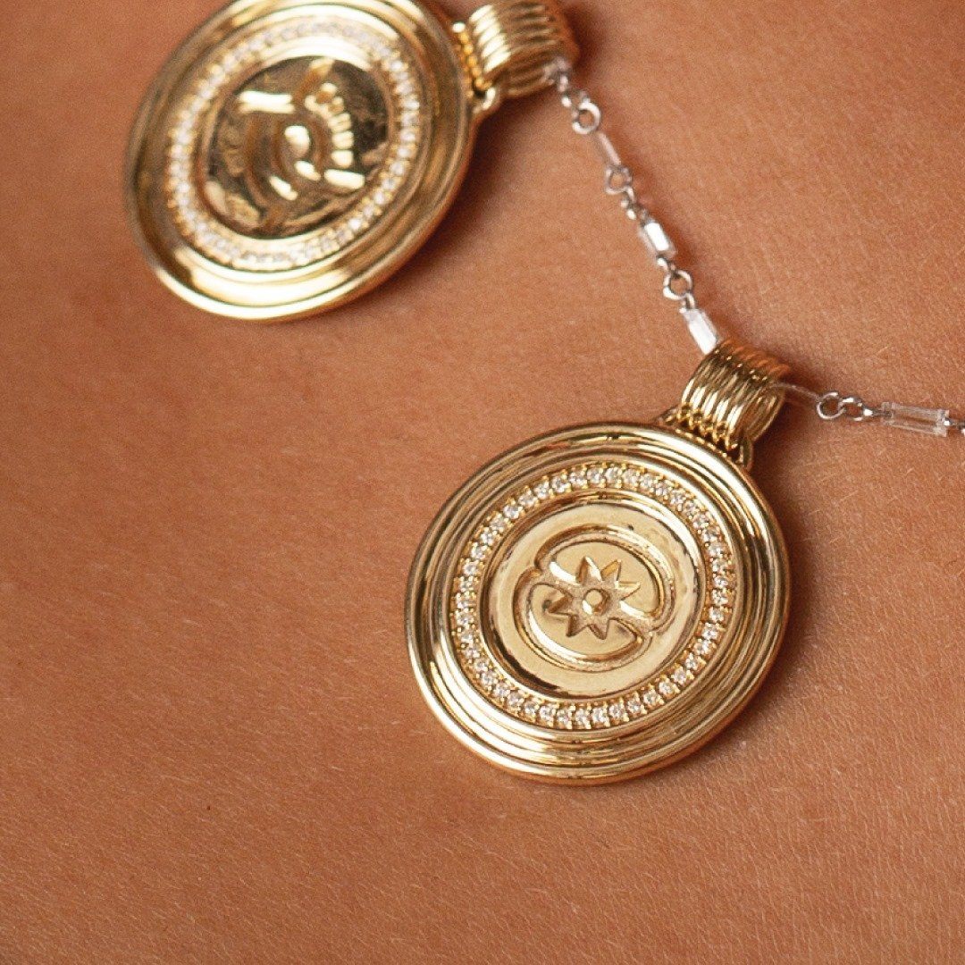 Sagesse - Stella Pave Medallion 23mm Necklace ALMASIKA