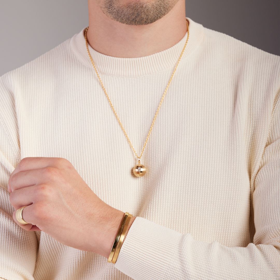 Terra Nova Men's Gold and Diamond Necklace Terra Nova