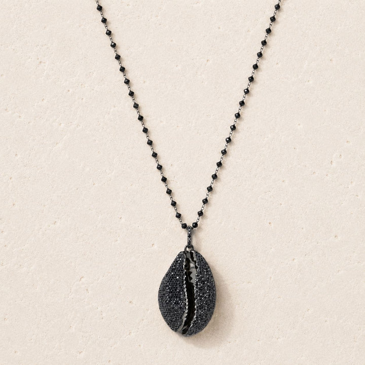 Le Cauri Endiamanté Black Gold Diamond Très Grand Necklace Necklace Le Cauri Endiamanté 