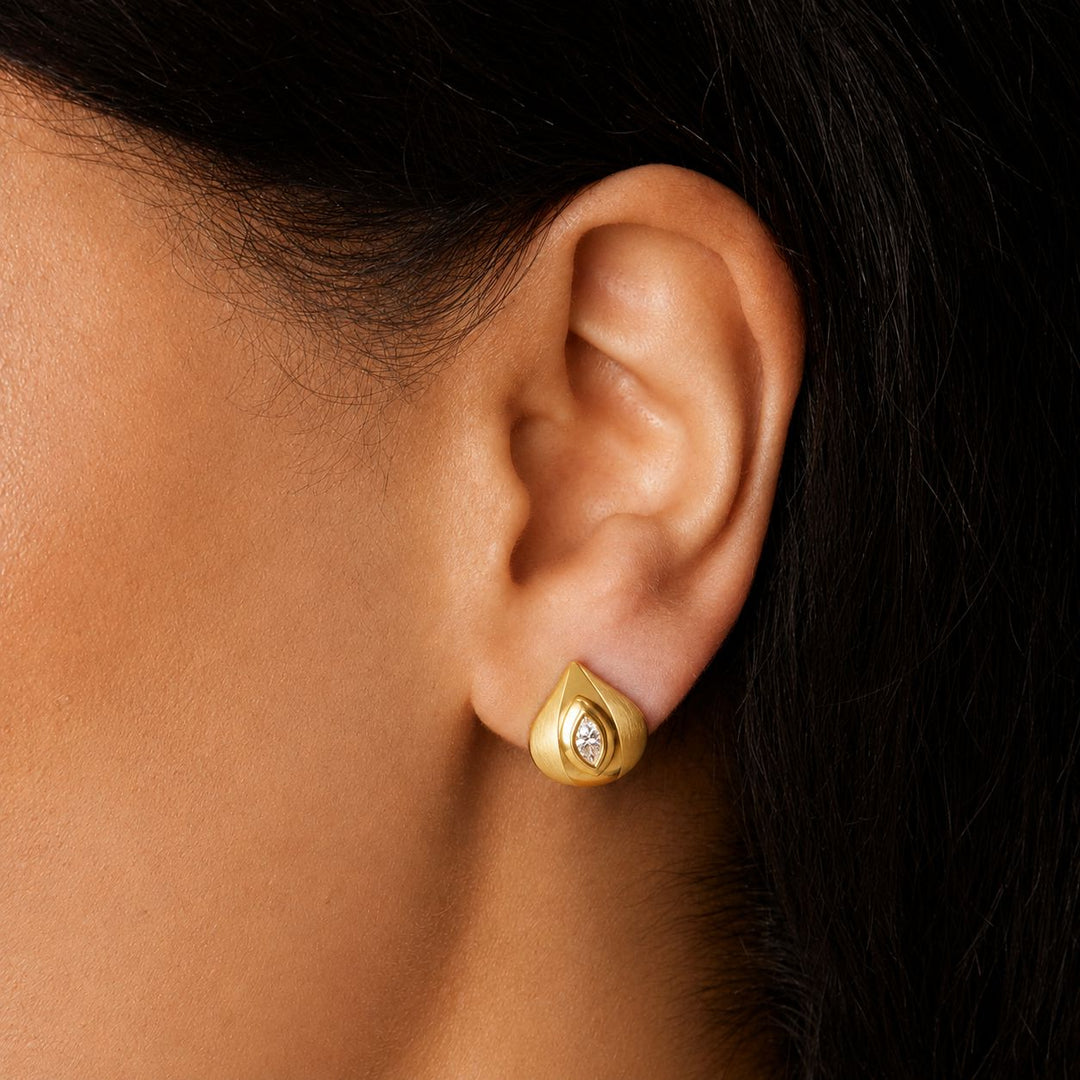 Terra Nova Gold and Diamond Earrings Terra Nova 