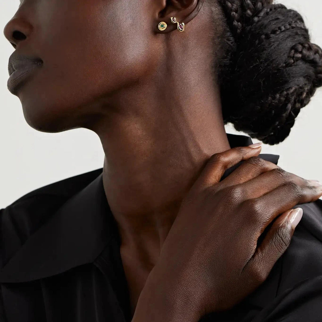 Universum Petite Emerald Stud Earrings earrings Universum 
