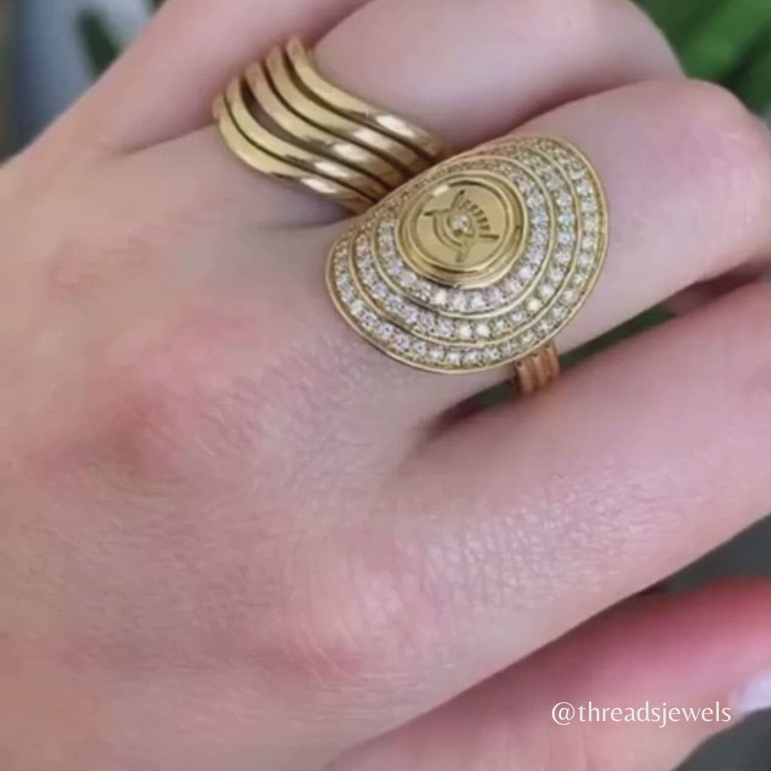 Vidi Pavé Diamond Signet Ring