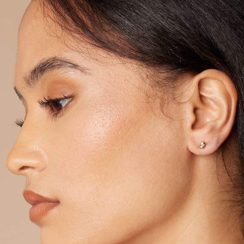 Harmony - Petite Studs earrings ALMASIKA 