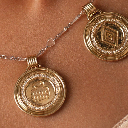 Sagesse - Veni Pave Medallion 23mm Necklace ALMASIKA 