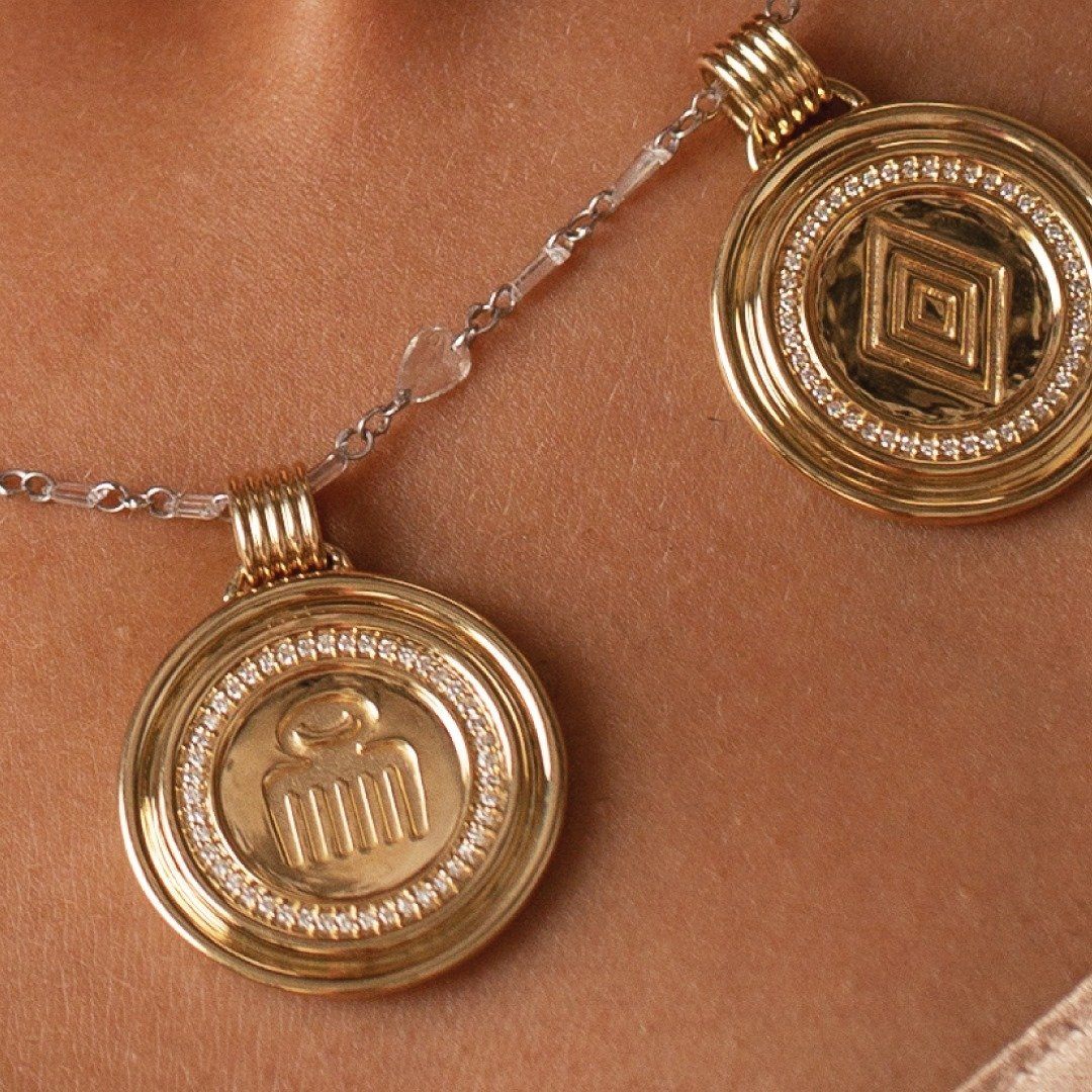 Sagesse - Veni Sapphire Pave Medallion 23mm Necklace ALMASIKA 